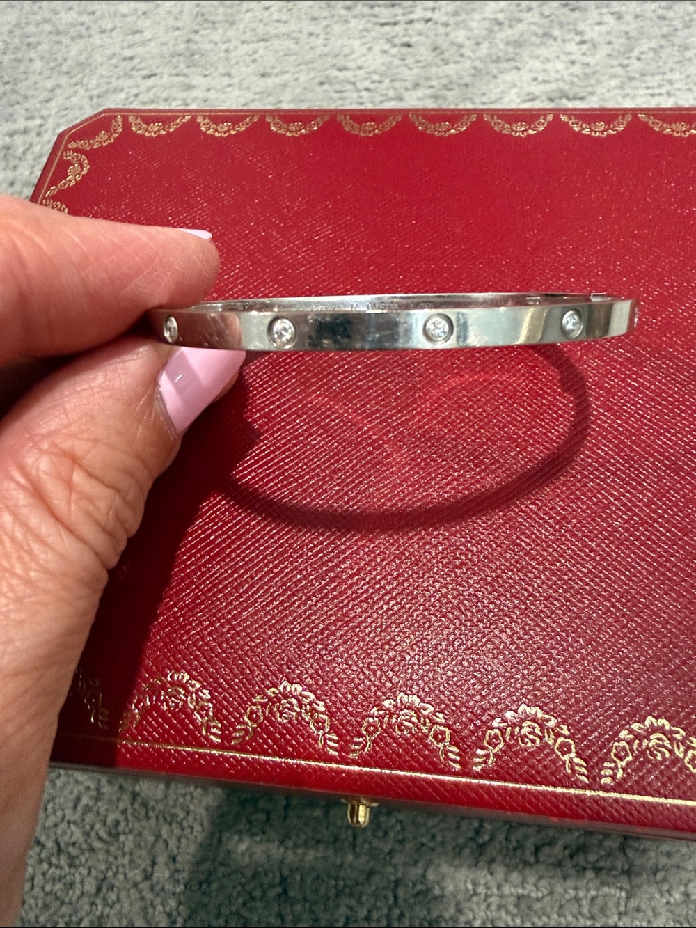Cartier Love Bracelet Small White Gold 10 Diamond - Picture 4 of 11